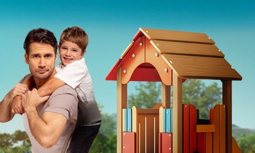 Αναστάσης Ροϊλός: «Τα παιδιά μάς ξαναθυμίζουν την ανθρωπιά και την ελευθερία».