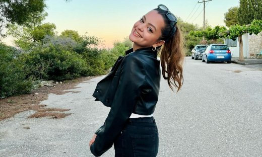 Μαριτίνα Ντενίση: Η elevator selfie με τον σύντροφό της «καθρεφτίζει» την ευτυχία της