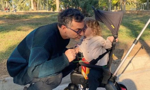 Αλέξανδρος Χρανιώτης: Για σκι στον Παρνασσό με τον μπαμπά του – Το cute χειμερινό σύνολο