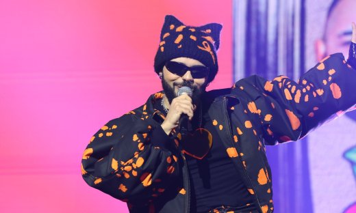 Akylas: Η συγκινητική εξομολόγηση για τη μητέρα του: «Μπορεί να γράψει βιβλίο για τη ζωή της...»