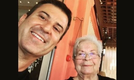 Παναγιώτης Στάθης: Η θερμή παράκληση για την κηδεία της μητέρας του