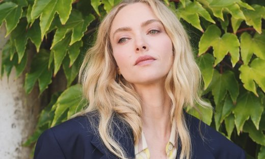 Με αγωνία περιμένει την επιβεβαίωση ότι θα συμμετάσχει στο «Mamma Mia 3» η Αμάντα Σέιφριντ