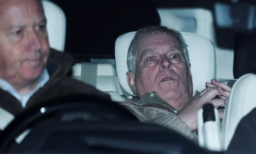 Αφέθηκε ελεύθερος ο Άντριου - Οι πρώτες εικόνες τον δείχνουν σε σοκ να φεύγει από το Τμήμα