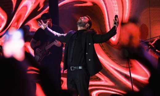 Ηλίας Βρεττός: «Είμαι σε έναν εργασιακό πανικό»