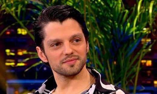 Αλέξανδρος Πιεχόβιακ: Η καταγωγή και η δουλειά σε κρεπερί στον Πλαταμώνα