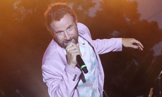 Κωστής Μαραβέγιας: Το soundtrack του «Μπαμπά σ’ αγαπώ» έχει το χρώμα και τη φωνή του