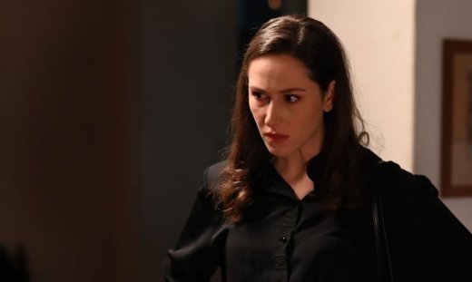 Άγιος έρωτας – Εκτός εαυτού  η Σοφία! Επιτίθεται στη μικρή Ελευθερία