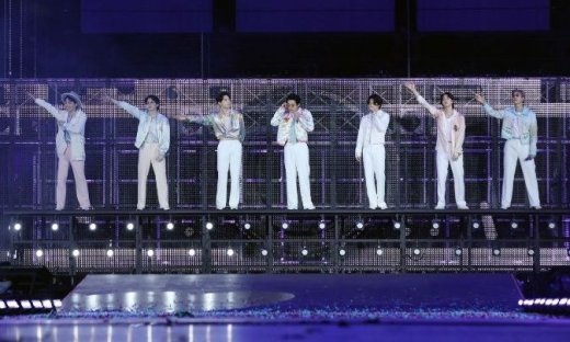 Φρενίτιδα στη Σεούλ για τους BTS: Η επανεμφάνιση του K-pop συγκροτήματος προκάλεσε ψηφιακό «σεισμό»