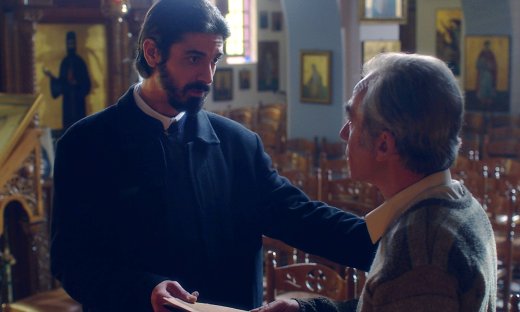 Άγιος έρωτας - Ο Νικόλαος είναι έτοιμος να αφήσει την Εκκλησία για τη Χλόη