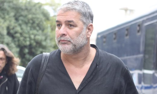 Βασίλης Μπισμπίκης: «Πέρασα κοµµάτι σκληρής αλητείας. Αδέσποτος, ουσίες, δεν τελείωσα το σχολείο»