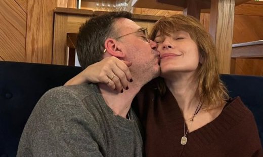 Η Ευδοκία Ρουμελιώτη μας αφήνει να τρυπώσουμε στην κουζίνα της & μας δείχνει την ένοχη απόλαυσή της