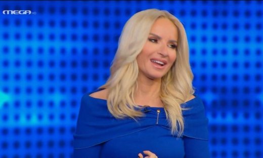 «Λύγισε» η Μαρία Μπεκατώρου on air: «Η μητέρα σου μου έραψε το νυφικό όταν παντρεύτηκα»