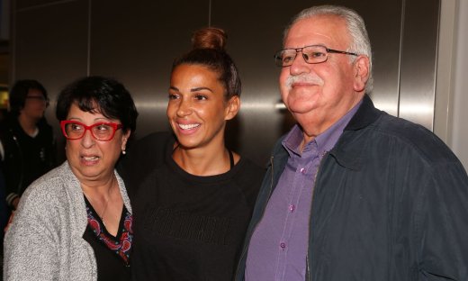 Ελένη Χατζίδου: Ετοιμάζει τραγούδι με τον πατέρα της - «Ντουέτο με τον βράχο μου, τον ήρωά μου»