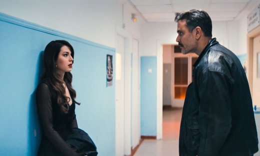 Γιατί ρε πατέρα: Η Μαλεφιτσάκη επιτέλους μιλάει και αποκαλύπτει πολλά