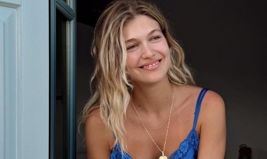 Κλέλια Ανδριολάτου: Στη Μαδρίτη με την αδερφή της – Με ίδιο look και ομοιότητα που συναρπάζει