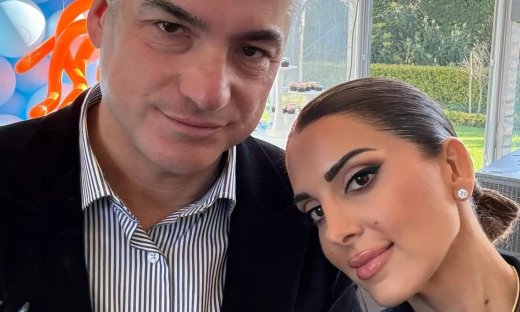 Περήφανοι γονείς η Τσιμτσιλή και ο Σοφός: Καμάρωσαν τα παιδιά τους στην παρέλαση της 25ης Μαρτίου