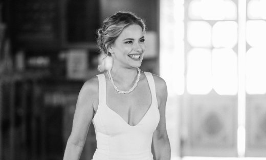 Ντόρα Μακρυγιάννη στο gossip-tv: Το θέατρο είναι ένας τρόπος να ειπωθούν αλήθειες