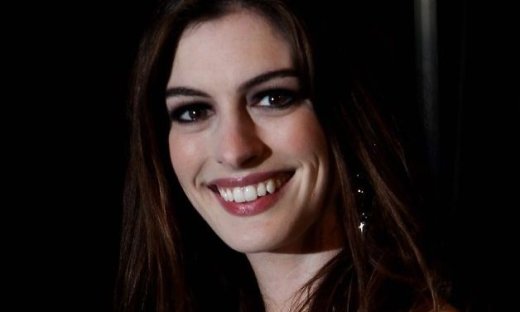 Hathaway: Ζήτησε στο σίκουελ του Devil Wears Prada 2 να μην συμμετέχουν κοκαλιάρικα μοντέλα