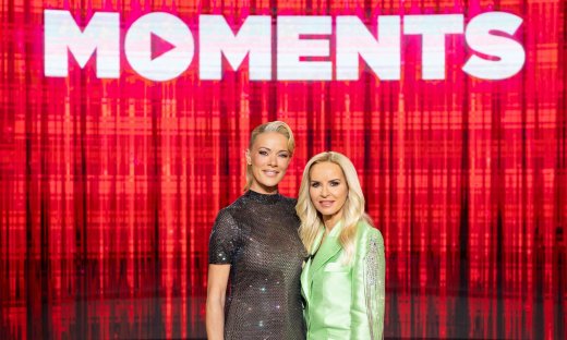 Η Μαρία Μπεκατώρου γνωρίζει τον Θάνο Καλλίρη και το παιδικό της όνειρο γίνεται πραγματικότητα