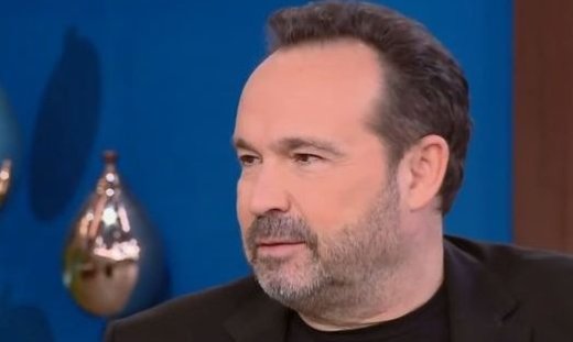 Κώστας Μακεδόνας: «Ποτέ δεν είχα μεγάλη ιδέα για τον εαυτό μου»