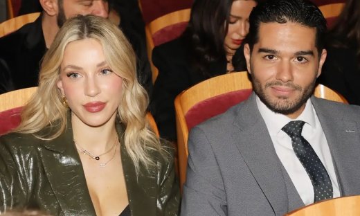 Καληφώνη: Η χρωματιστή πινελιά στην τραπεζαρία είναι αυτό που κάνει τη διαφορά στο σπίτι της