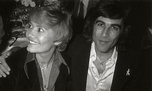 Όταν η Μαρινέλλα παντρεύτηκε τον Βοσκόπουλο φορώντας τζιν στο σπίτι της στο Παγκράτι