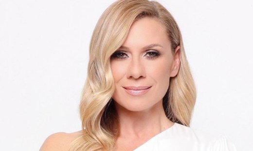 Συγκινεί η Κατερίνα Καραβάτου: «Η μαμά πάντα δίπλα μου. Να με μαθαίνει, να με καθοδηγεί...»