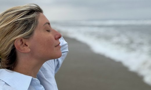 «Όλα ιδωμένα διαφορετικά» - Το συγκινητικό μήνυμα της Σίας Κοσιώνη για το φετινό Πάσχα