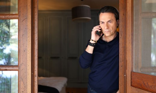 «Να μ’ αγαπάς» - Ο Άγγελος αποφασίζει να συμφιλιωθεί με τον Θεόφιλο