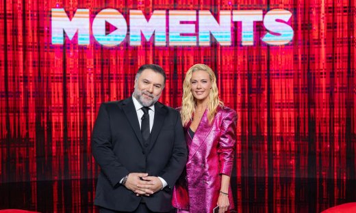 Moments: Ο Γρηγόρης επιστρέφει στην πλατεία του χωριού του, όπου τον περιμένουν πολλές… εκπλήξεις