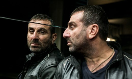 Ηλίας Βαλάσης: Αν εγώ περνάω ένα δύσκολο, η σύζυγός μου περνάει δέκα