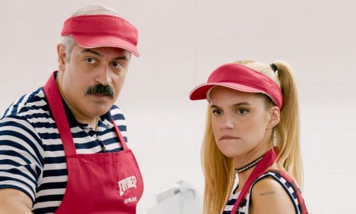 Σούπερ ήρωες – νέα επεισόδια: Η Χαριστέλλα γίνεται viral