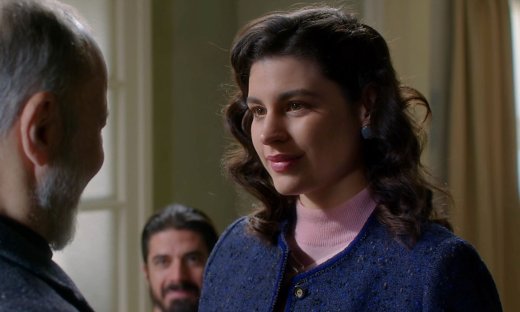 Δανάη Παππά: Τι συμβαίνει με την υγεία της; Στα γυρίσματα του Άγιου Έρωτα με πατερίτσες