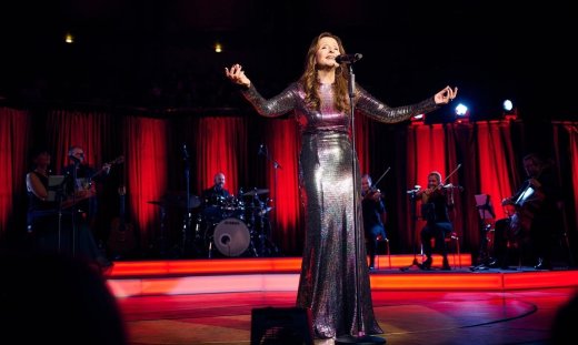 Η Βίκυ Λέανδρος επιστρέφει στη σκηνή της Eurovision