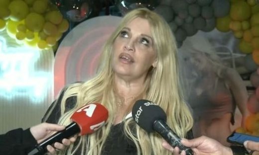 Σαμπρίνα: «Ήταν κακία που έγραψαν ότι τραγουδάω σε σουβλατζίδικο»