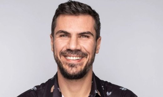 Άκης Πετρετζίκης: Από τον Alpha σε κανάλι – έκπληξη