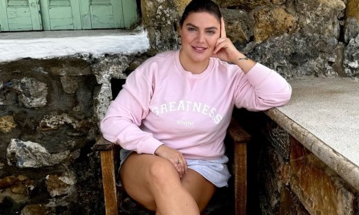 Δανάη Μπάρκα: Οι φήμες για το Στούντιο 4 και τα αρνητικά σχόλια – «Θα γελάσουμε και γεια σας»