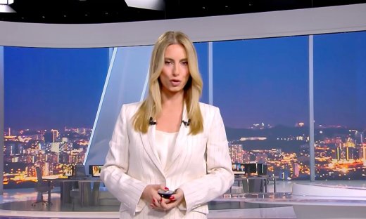 Λένα Φλυτζάνη: Η πρώτη εμφάνιση στο κεντρικό δελτίο ειδήσεων του ΣΚΑΙ