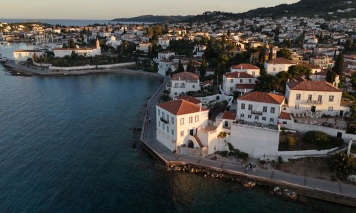 Το Όπου Υπάρχει Ελλάδα σαπλάρει για Ύδρα, Σπέτσες και Πόρο