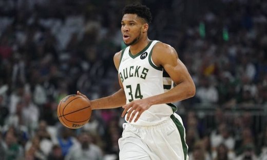 Γιάννης Αντετοκούνμπο: Αποχωρεί από τους Bucks μετά από 13 χρόνια