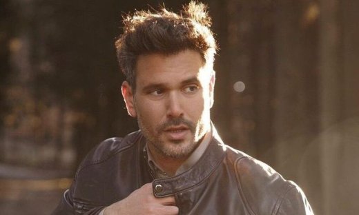 Επισκεψη στο minimal καταφύγιο του Μιχάλη Λεβεντογιάννη στο κέντρο της Αθήνας