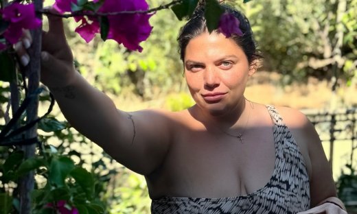 Δανάη Μπάρκα: Η φωτογραφία με ολόσωμο μαγιό και το μήνυμα που άγγιξε τους followers της