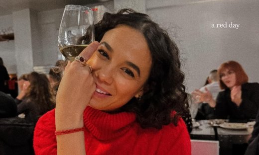 Πηνελόπη Πλάκα: «Όταν δεν προλαβαίνεις να πάρεις μια ανάσα, πώς θα γίνεις καλύτερος άνθρωπος;»