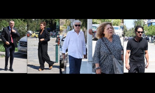 Το τελευταίο «αντίο» στον Νίκο Καλογερόπουλο από τους επώνυμους φίλους και συναδέλφους του