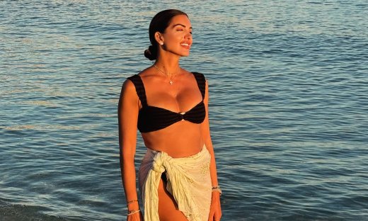 Η Σταματίνα Τσιμτσιλή μάς ξεναγεί στο boho-chic καταφύγιό της στην Πάρο