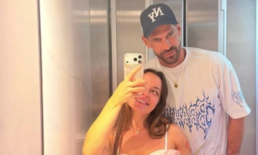 Γιάννης Σπαλιάρας: «Τώρα πιστεύω στον κεραυνοβόλο έρωτα. Παλαιότερα δεν πίστευα απόλυτα»