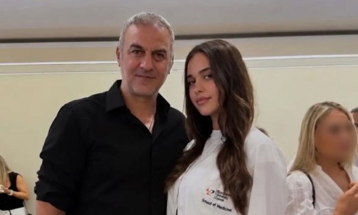 Βικτώρια Δέλλα: Συγκινεί το μήνυμά της για τον καρκίνο του μαστού μετά την απώλεια της μητέρας της!