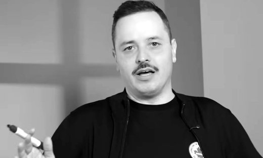 Αλέξανδρος Τσουβέλας: Είμαι ξεκάθαρα με την Άννα Βίσση αλλά σέβομαι βαθιά και τους δύο δημιουργούς