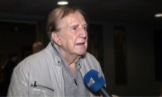 Γιώργος Κωνσταντίνου: «Η αποδοχή του κόσμου μου δίνει δύναμη στα 92 χρόνια»