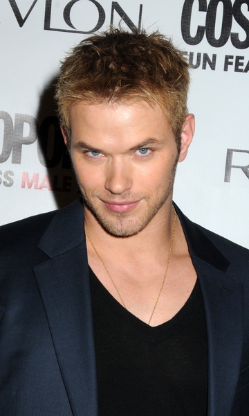 Lutz – Butler σε πάρτι του Cosmopolitan